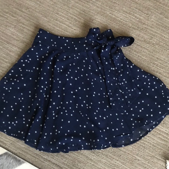 lioness Dresses & Skirts - NWOT Revolve Lioness Navy skirt w/white stars sz S